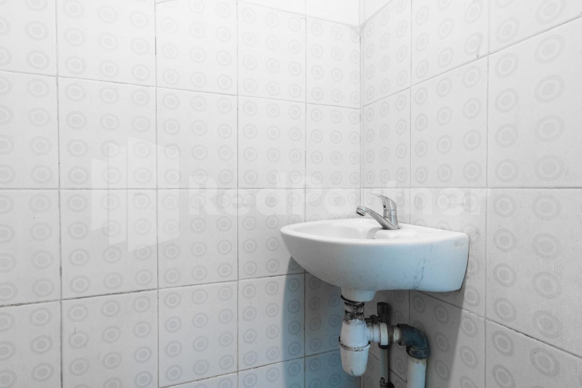 Teratai Guesthouse At Rs Adam Malik Medan Mitra Reddoorz Exterior photo